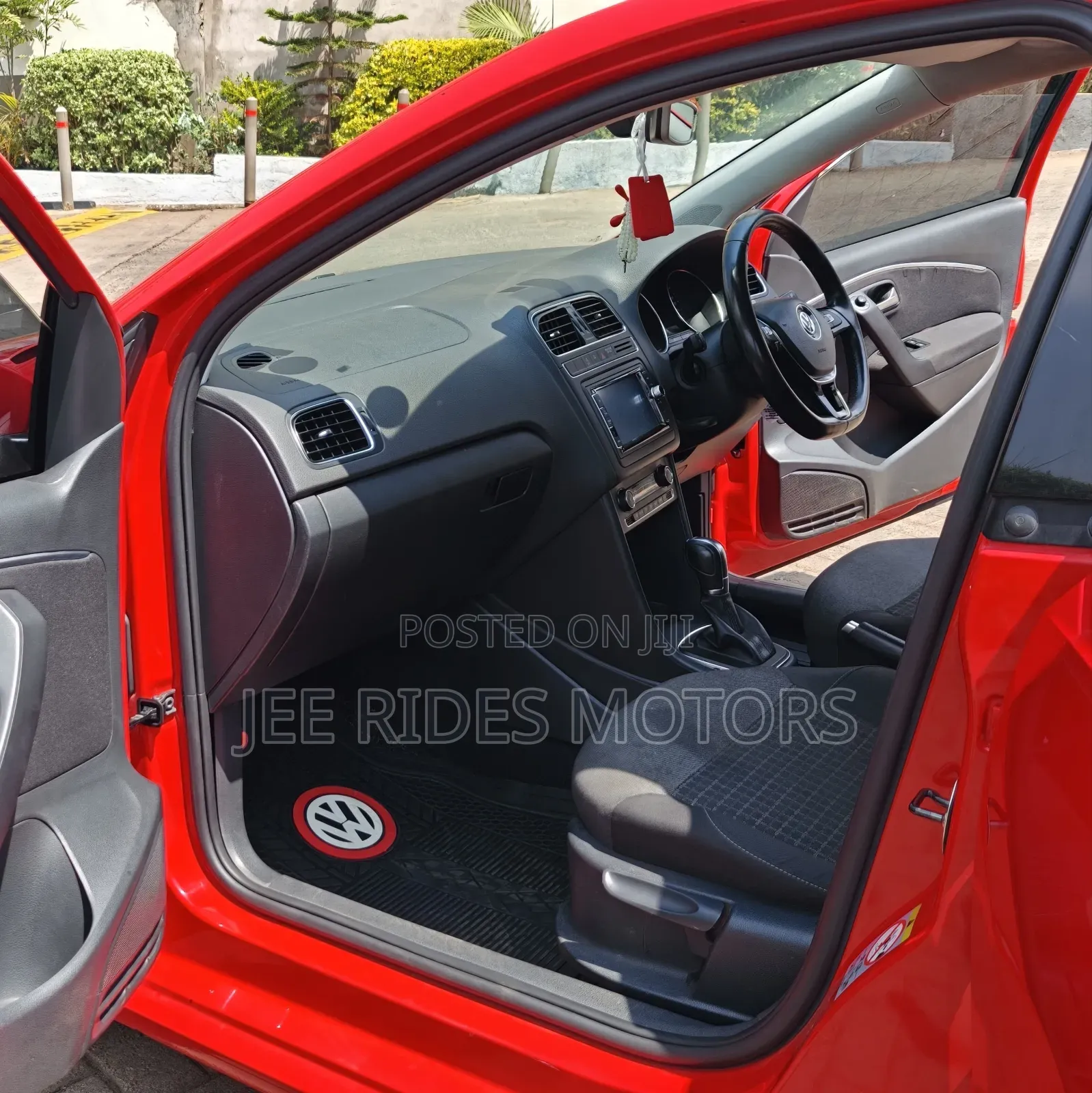 Volkswagen Polo 2017 Red