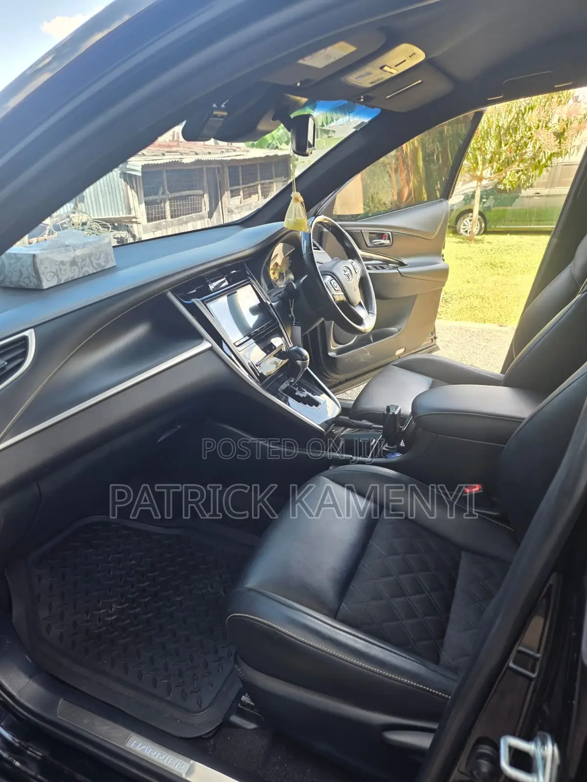 Toyota Harrier 2.5 Hybrid 4WD 2019 Black