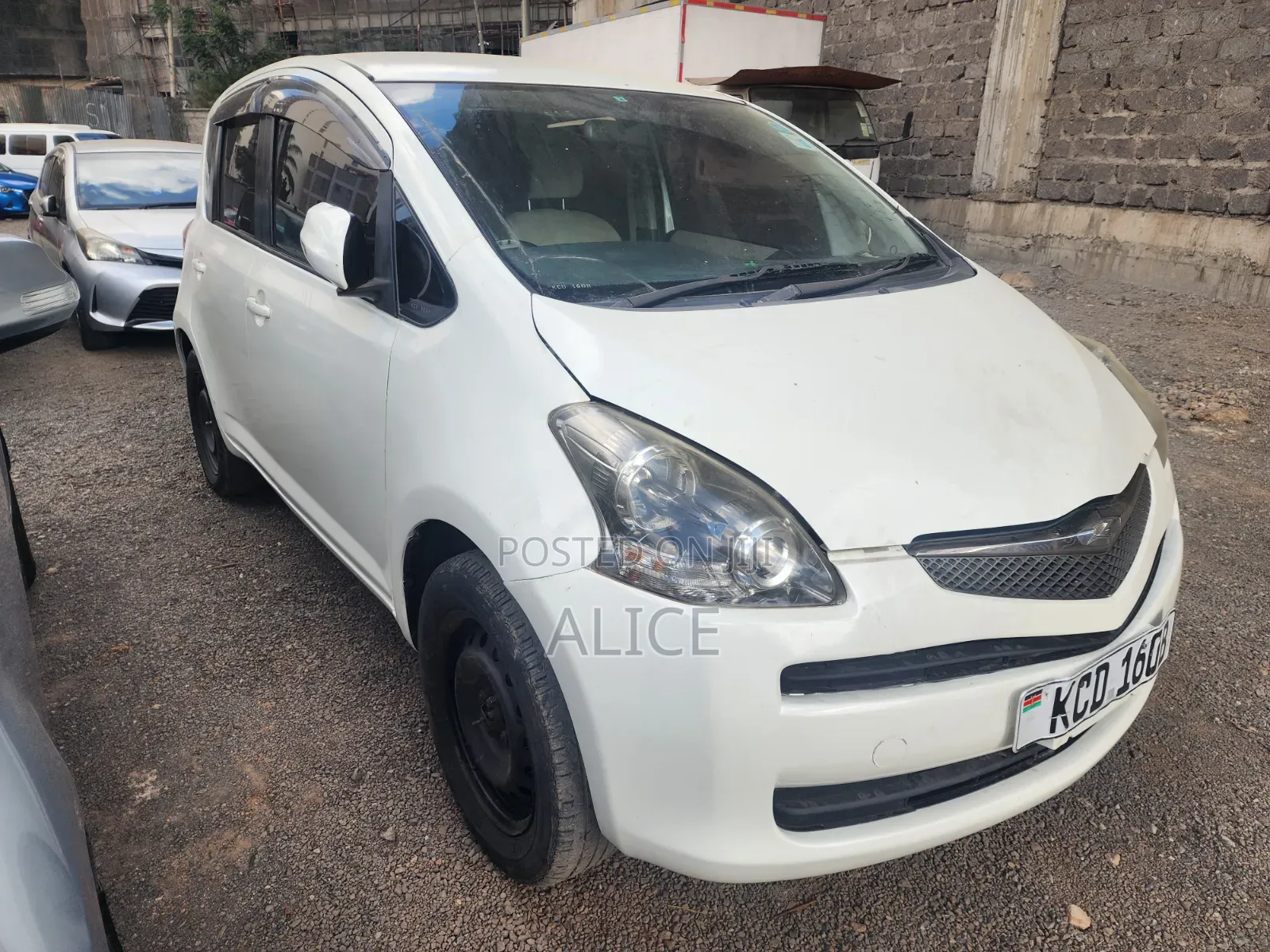 Toyota Ractis 2008 White