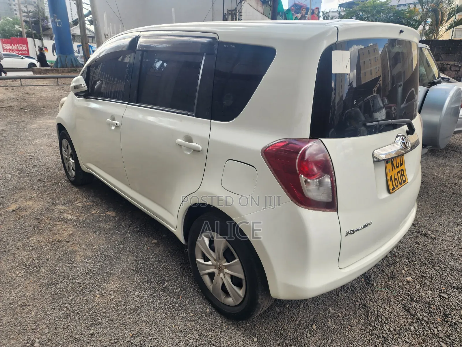 Toyota Ractis 2008 White