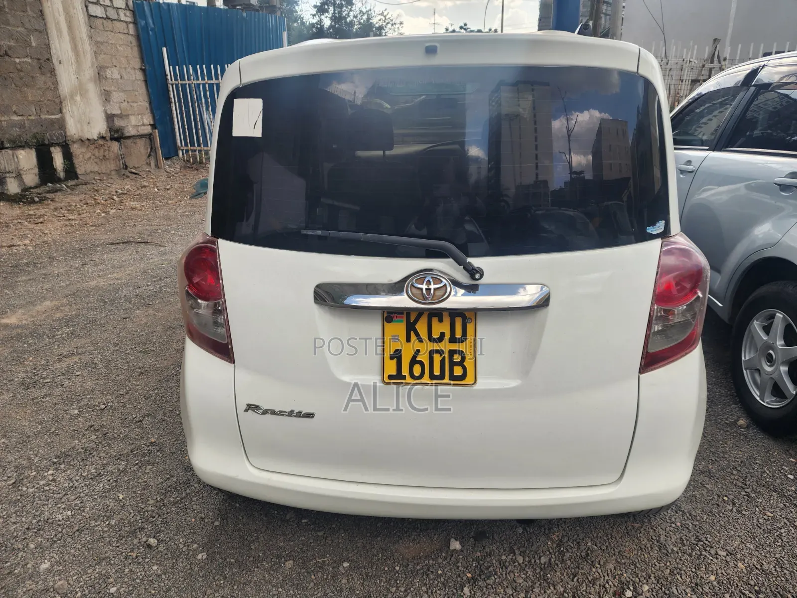 Toyota Ractis 2008 White