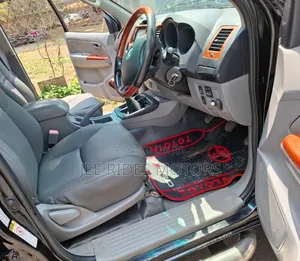 Toyota Hilux 2008 Black