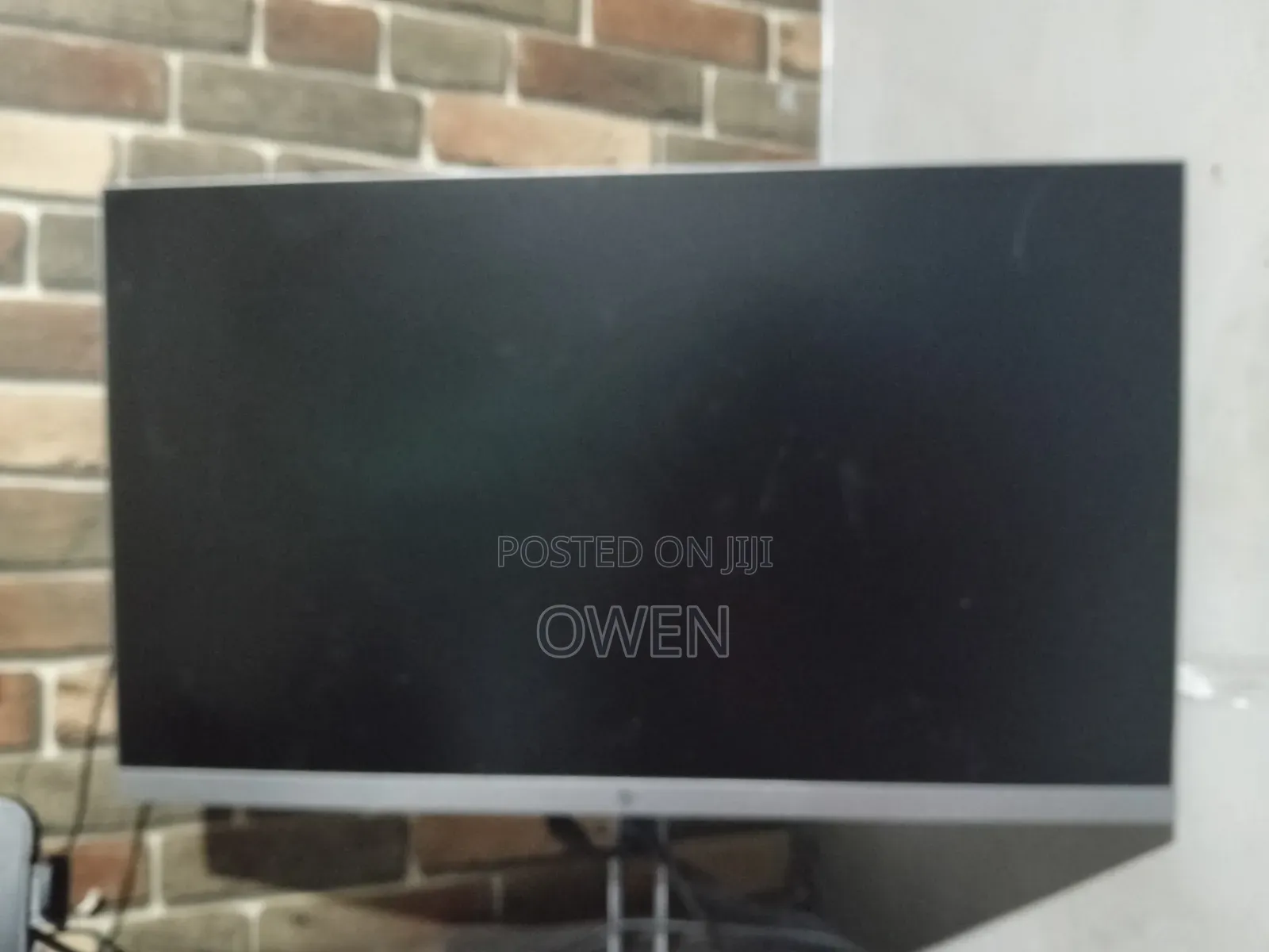 HP Monitors