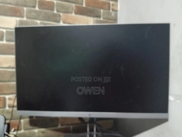 HP Monitors