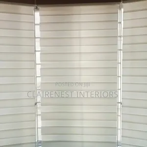 Smart Horizontal Office Blinds for Better Light Management.