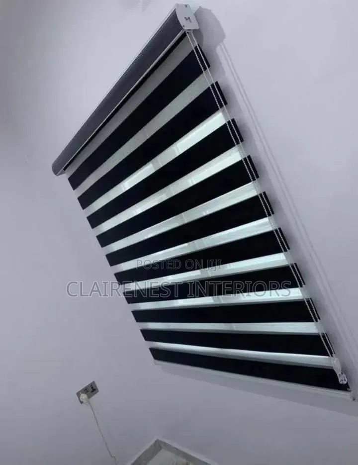 Horizontal Blinds for Comfortable Working Conditions.