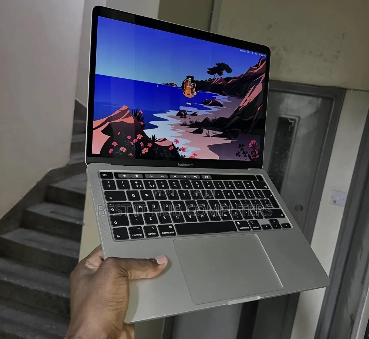 Laptop Apple MacBook Pro 2020 32GB Intel Core i7 SSD 512GB