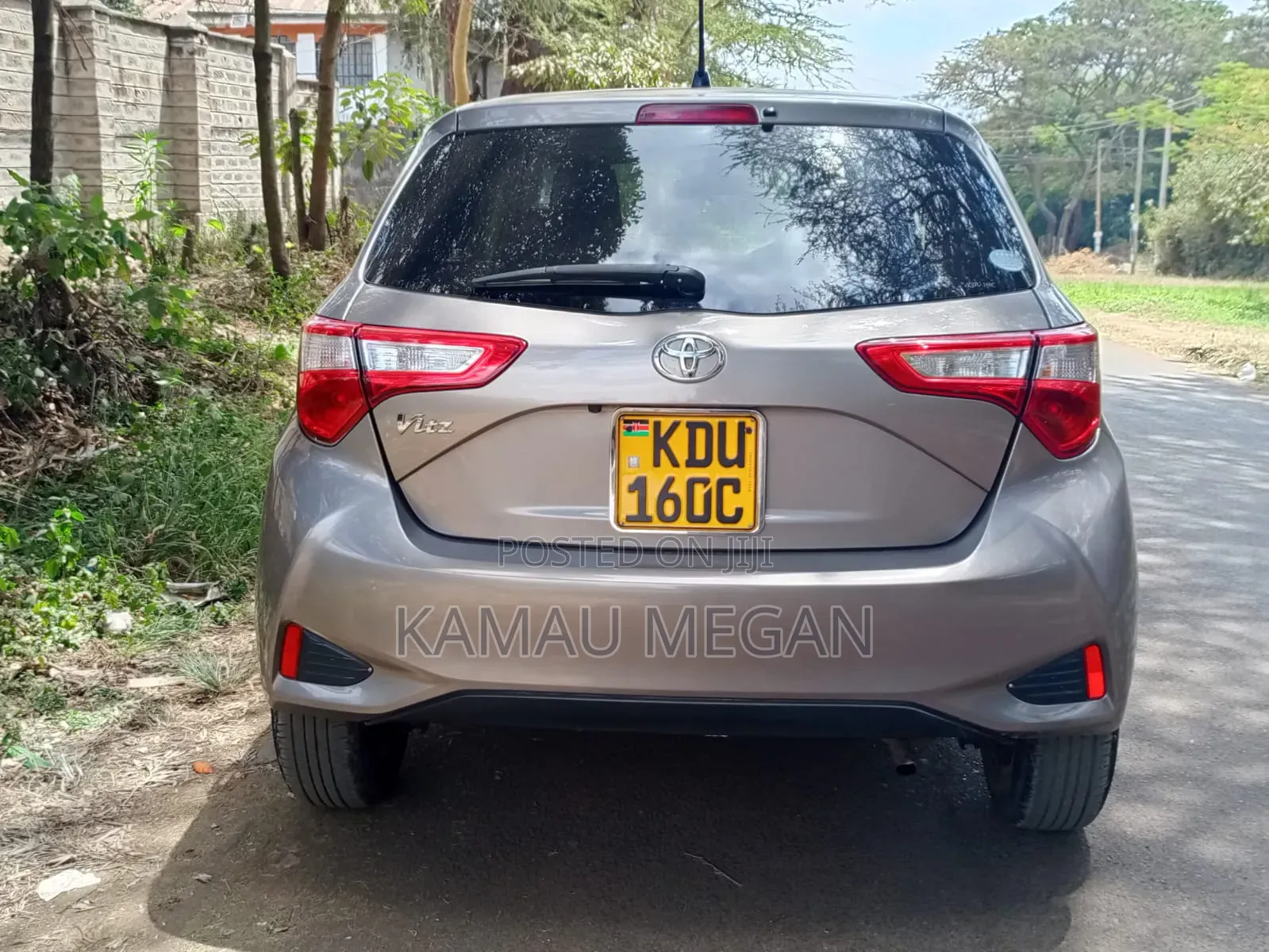 Toyota Vitz 2018 Beige
