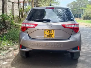 Toyota Vitz 2018 Beige