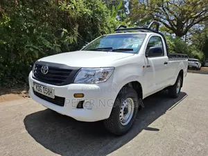 Toyota Hilux 2014 White