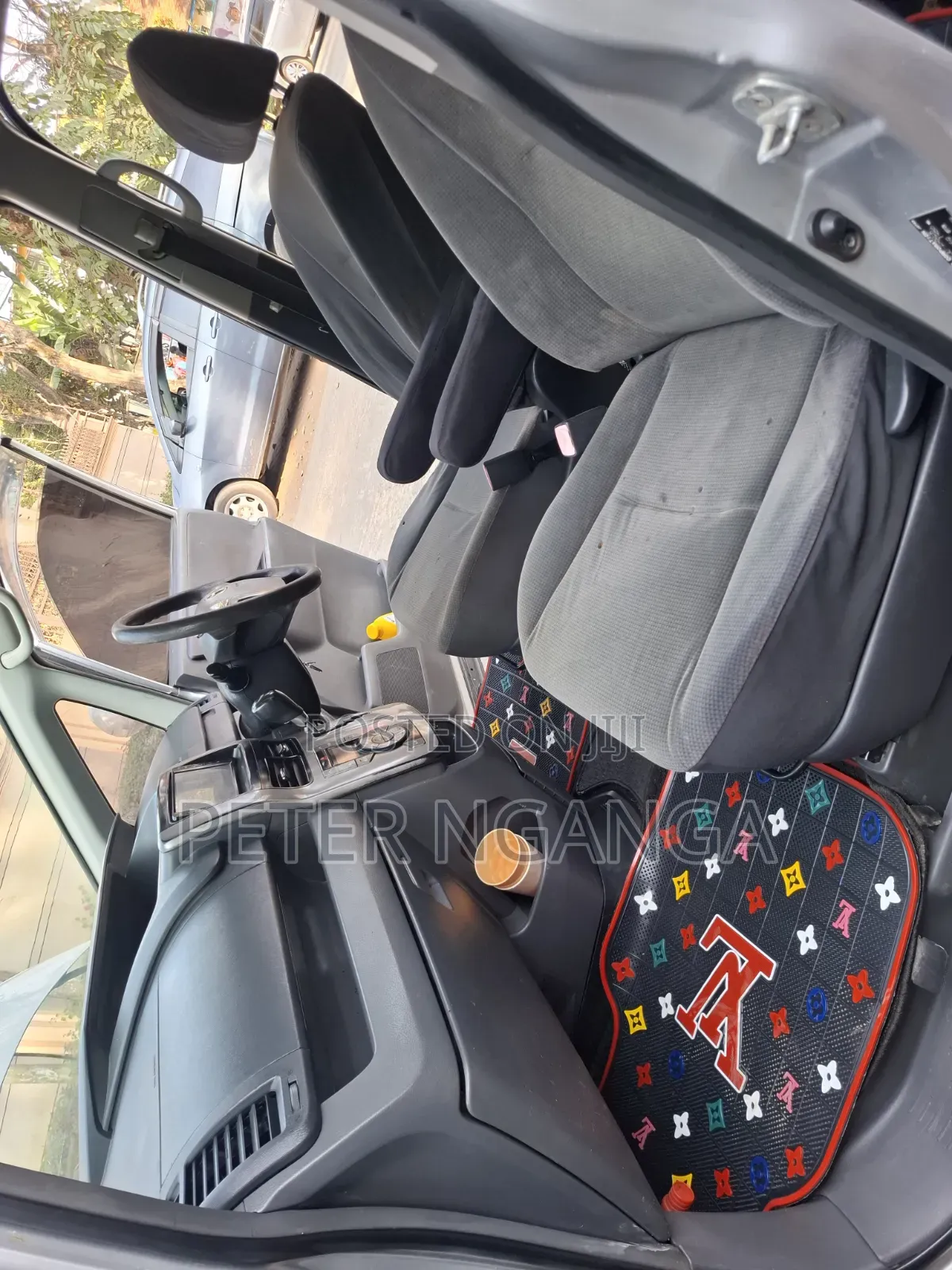 Toyota Noah 2009 Silver