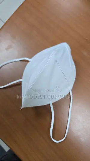 KN95 mask