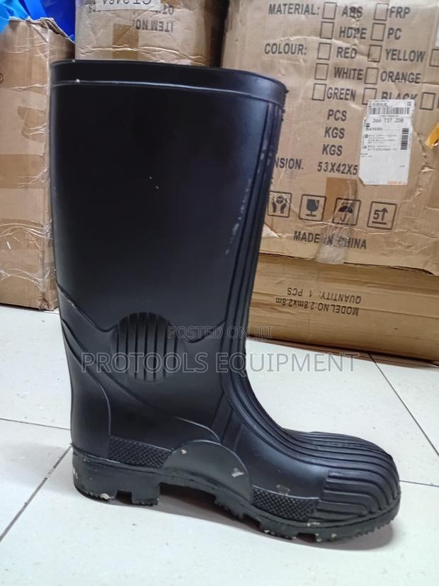 industrial gumboot