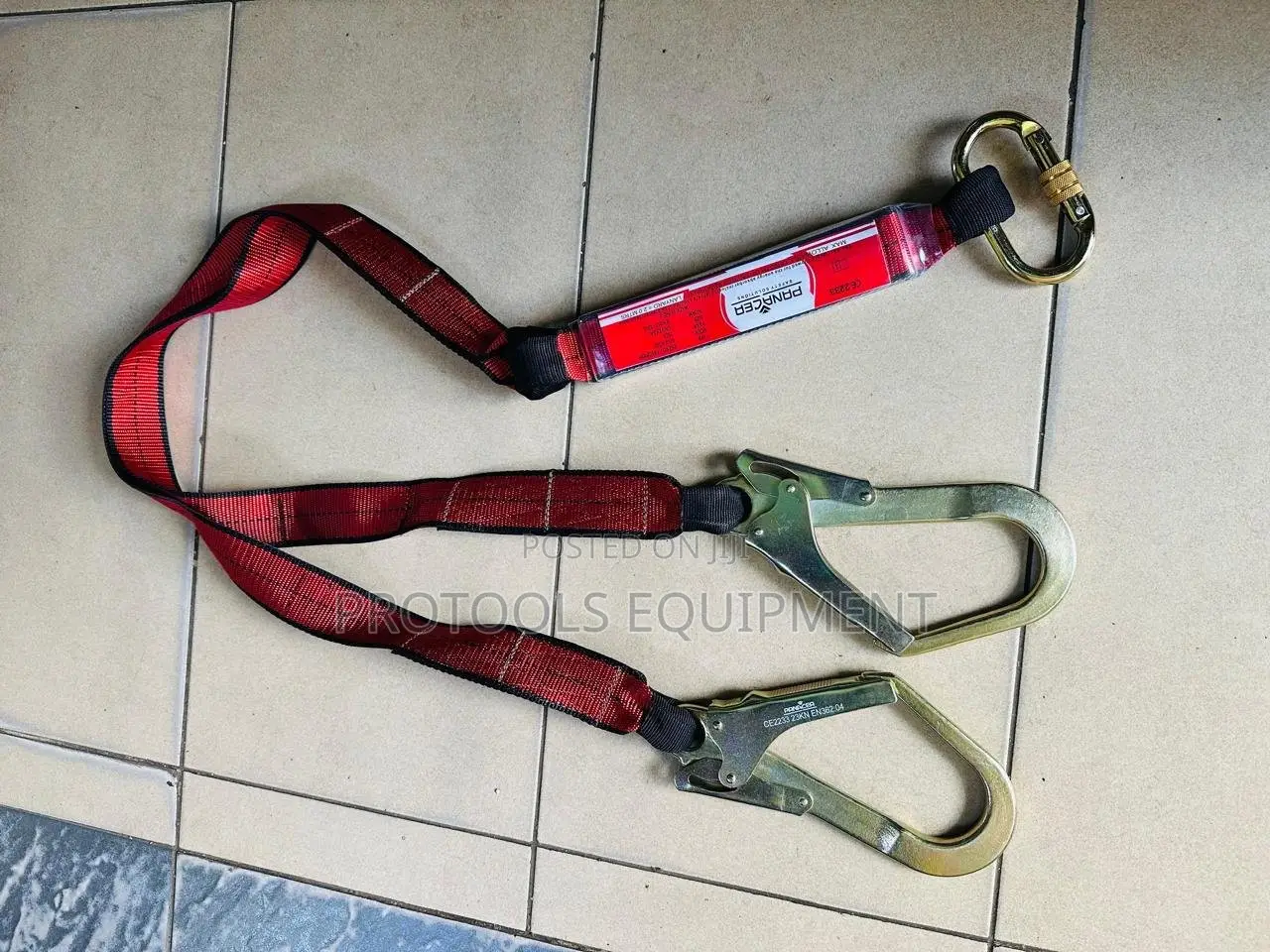 Double lanyard