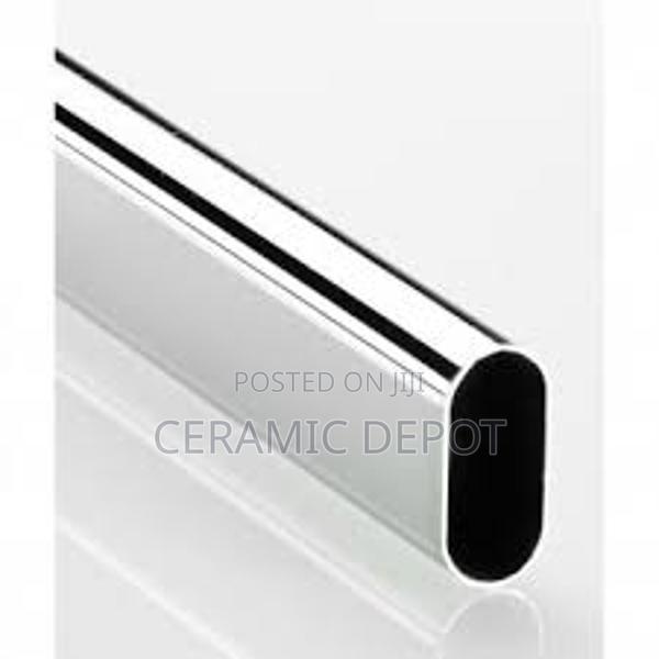 Chrome Oval Pipe CP01