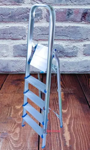 5 Steps Ladder