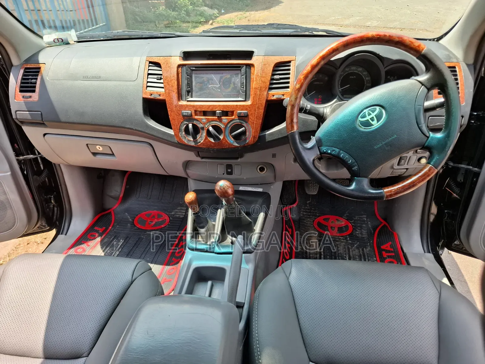 Toyota Hilux 2011 Matt Black