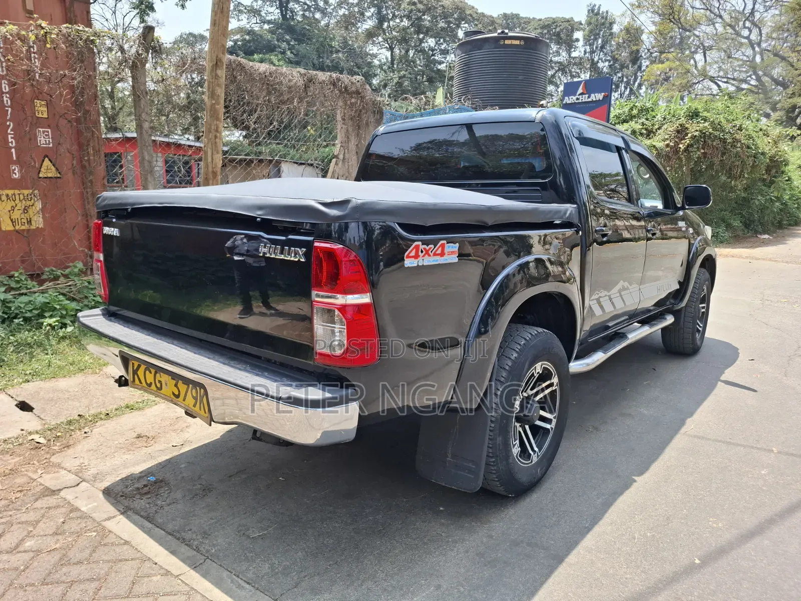 Toyota Hilux 2011 Matt Black