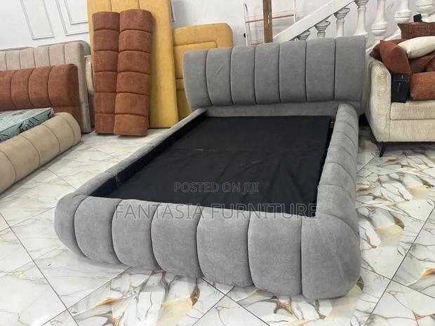Grey 5 by 6 Bed Bubble Beds - thumbnail 2