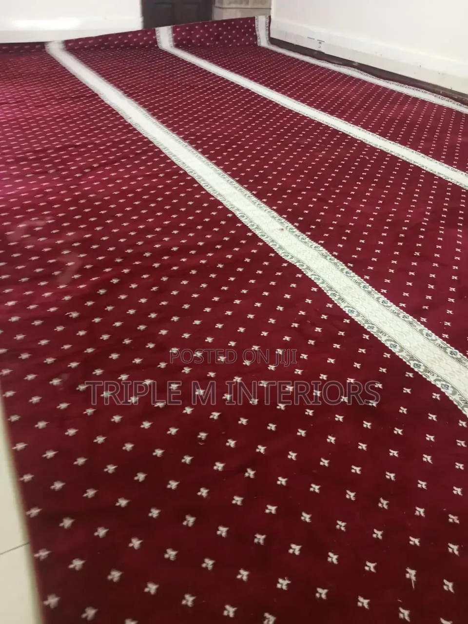 12mm Maroon Dotted Executive Wall to Wall Carpet