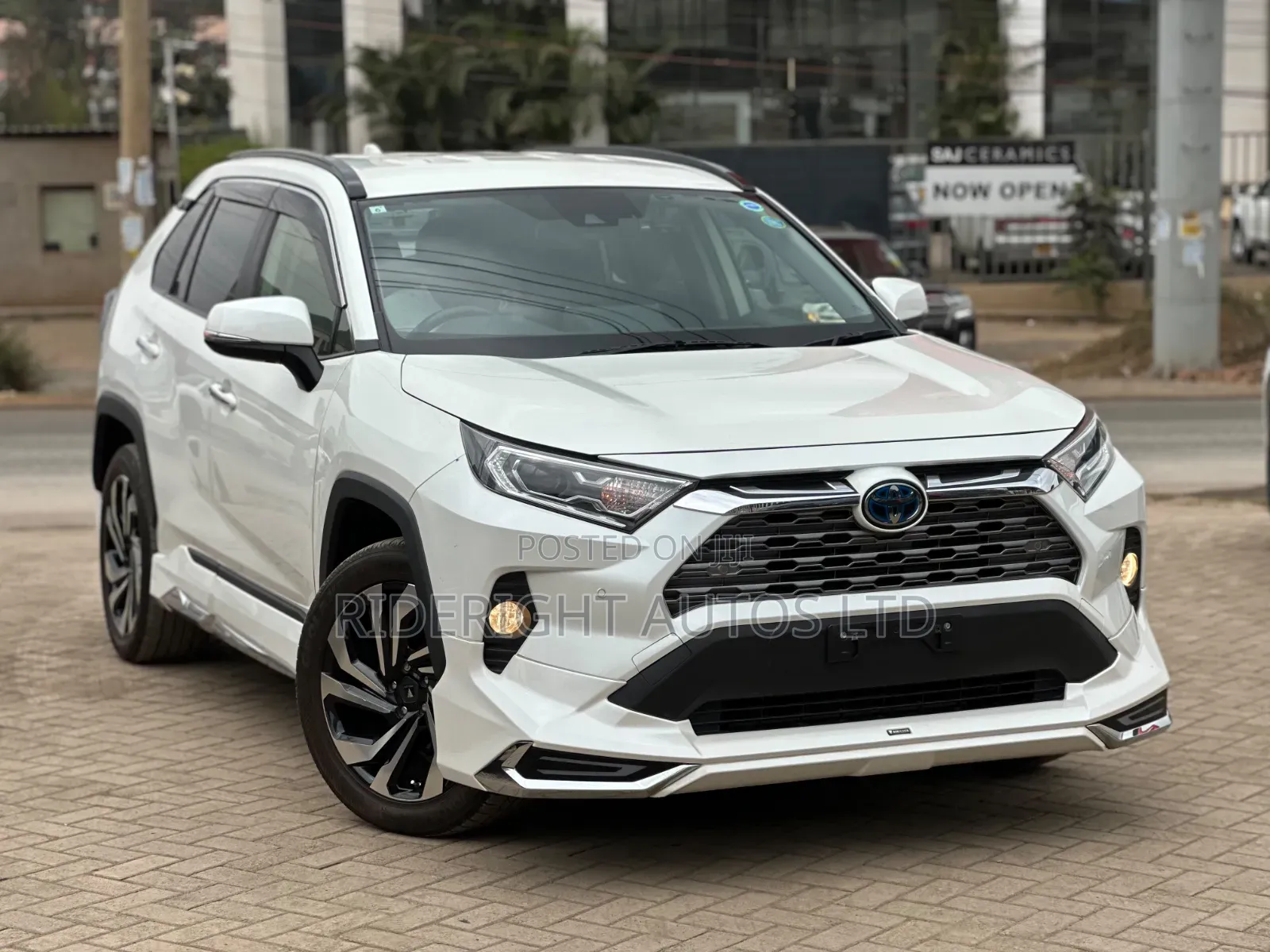 Toyota RAV4 2019 White