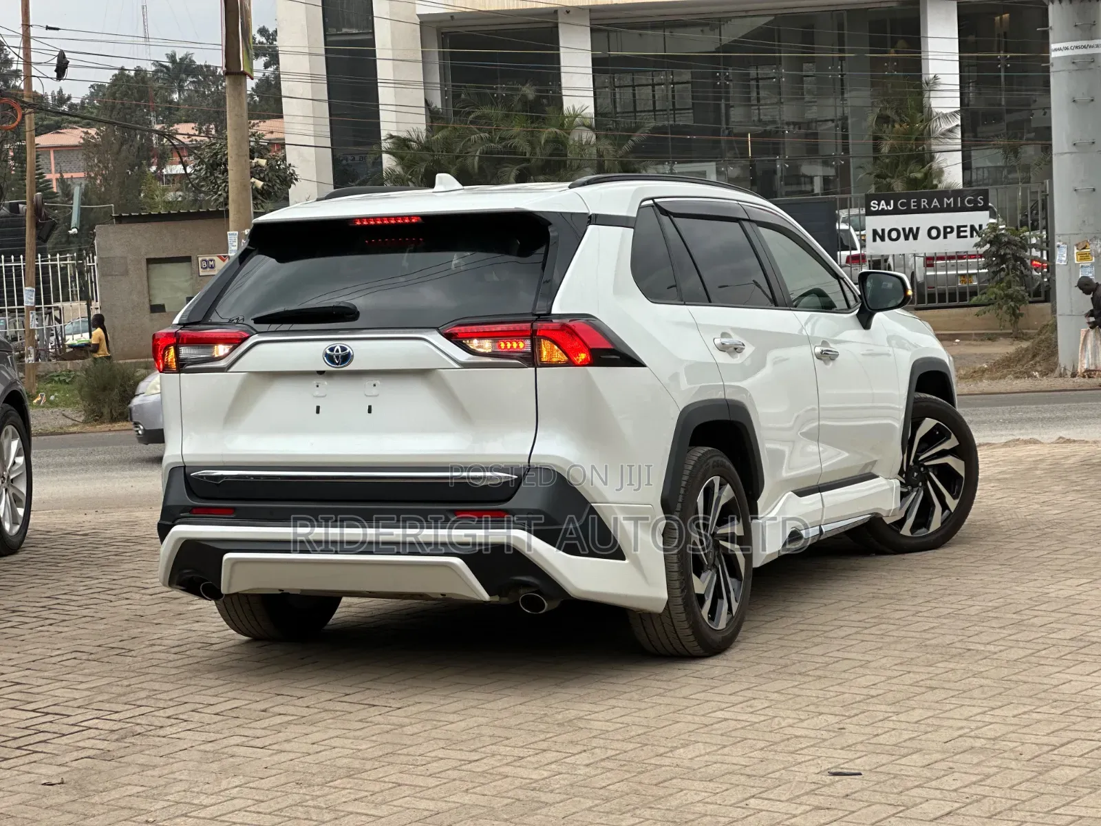 Toyota RAV4 2019 White
