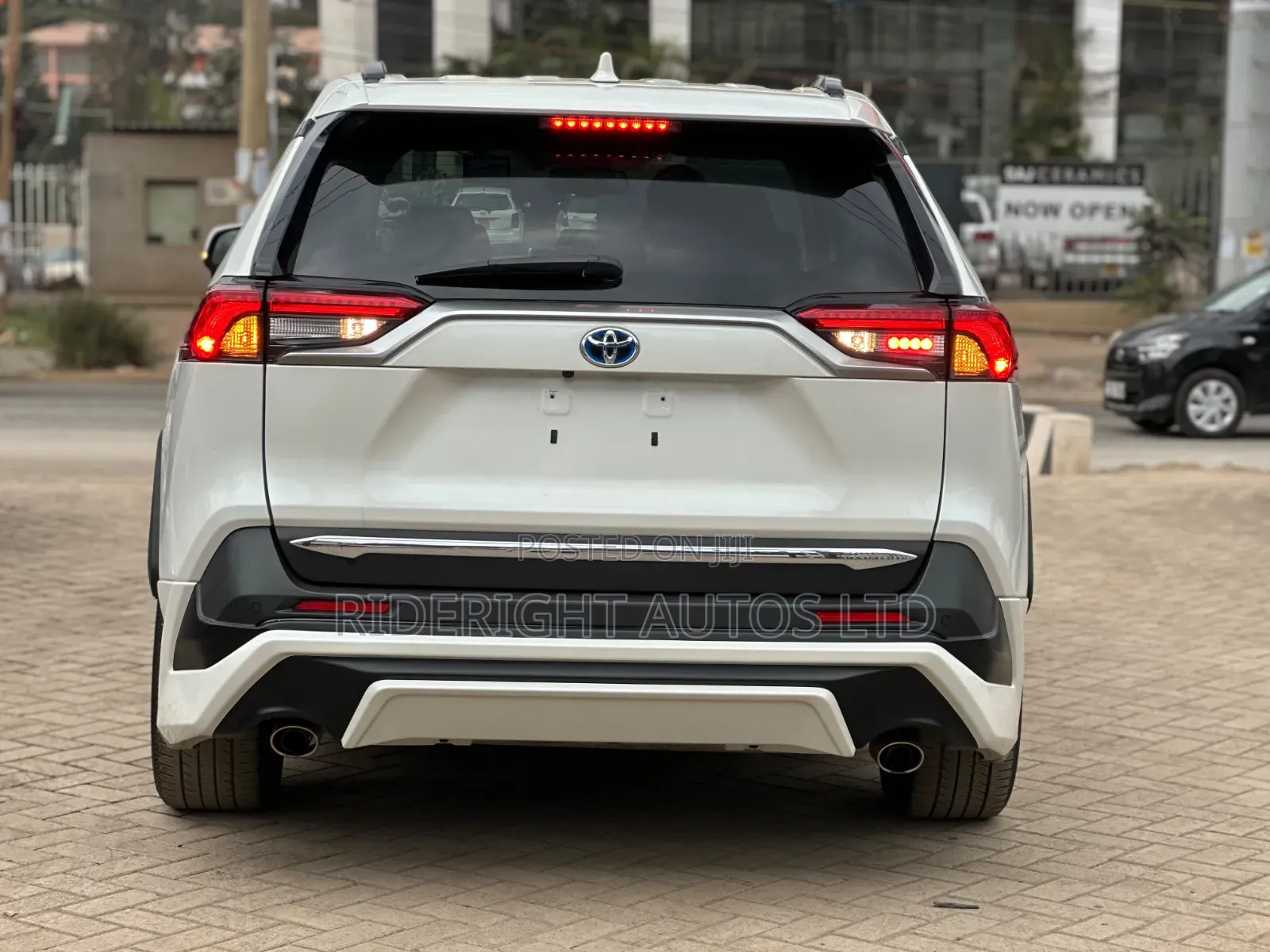 Toyota RAV4 2019 White