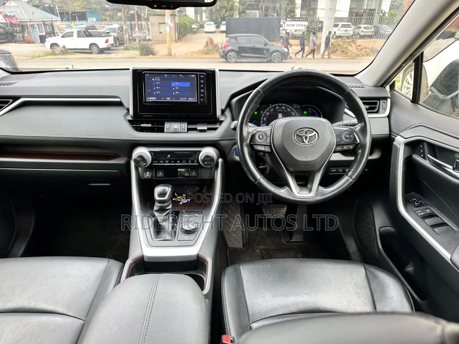 Toyota RAV4 2019 White