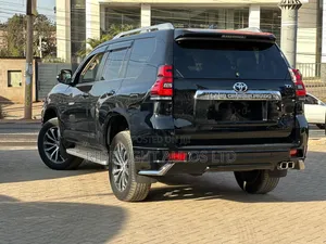 Toyota Land Cruiser Prado 2021 Black