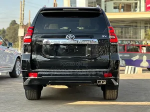 Toyota Land Cruiser Prado 2021 Black
