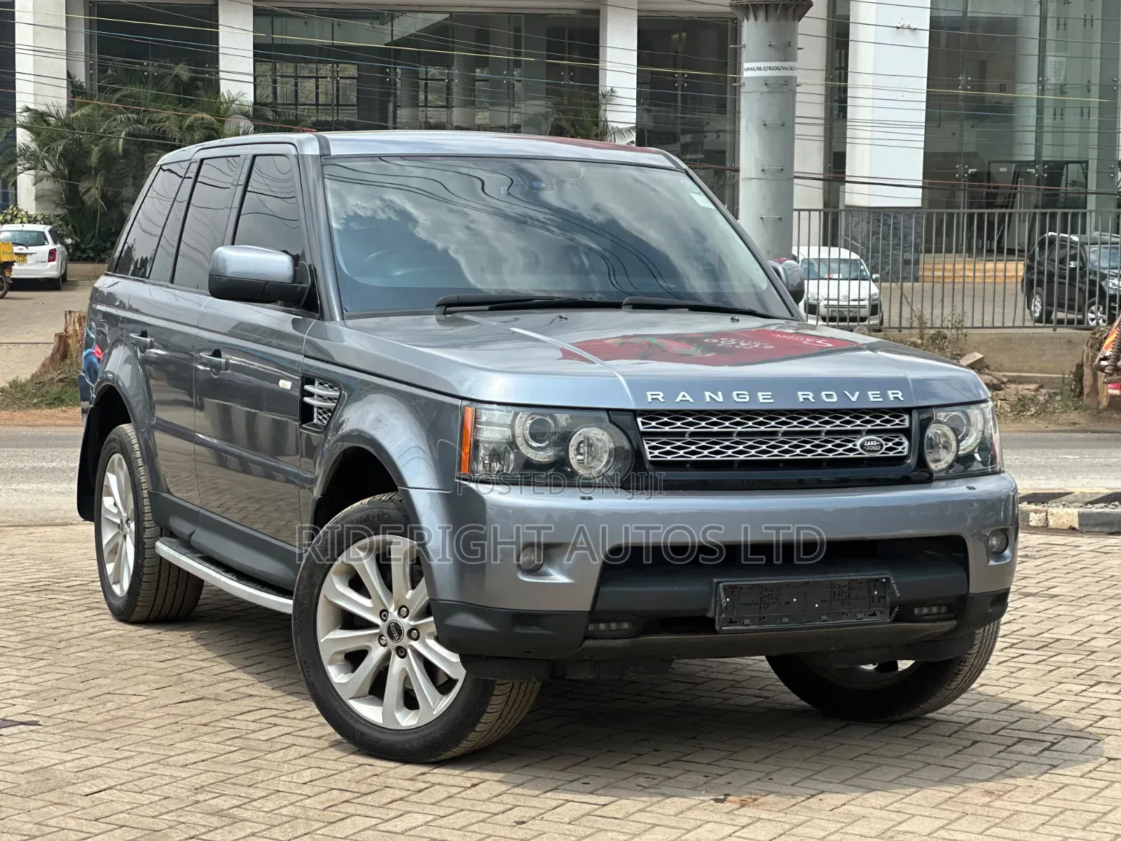 Land Rover Range Rover Sport 2012 Gray
