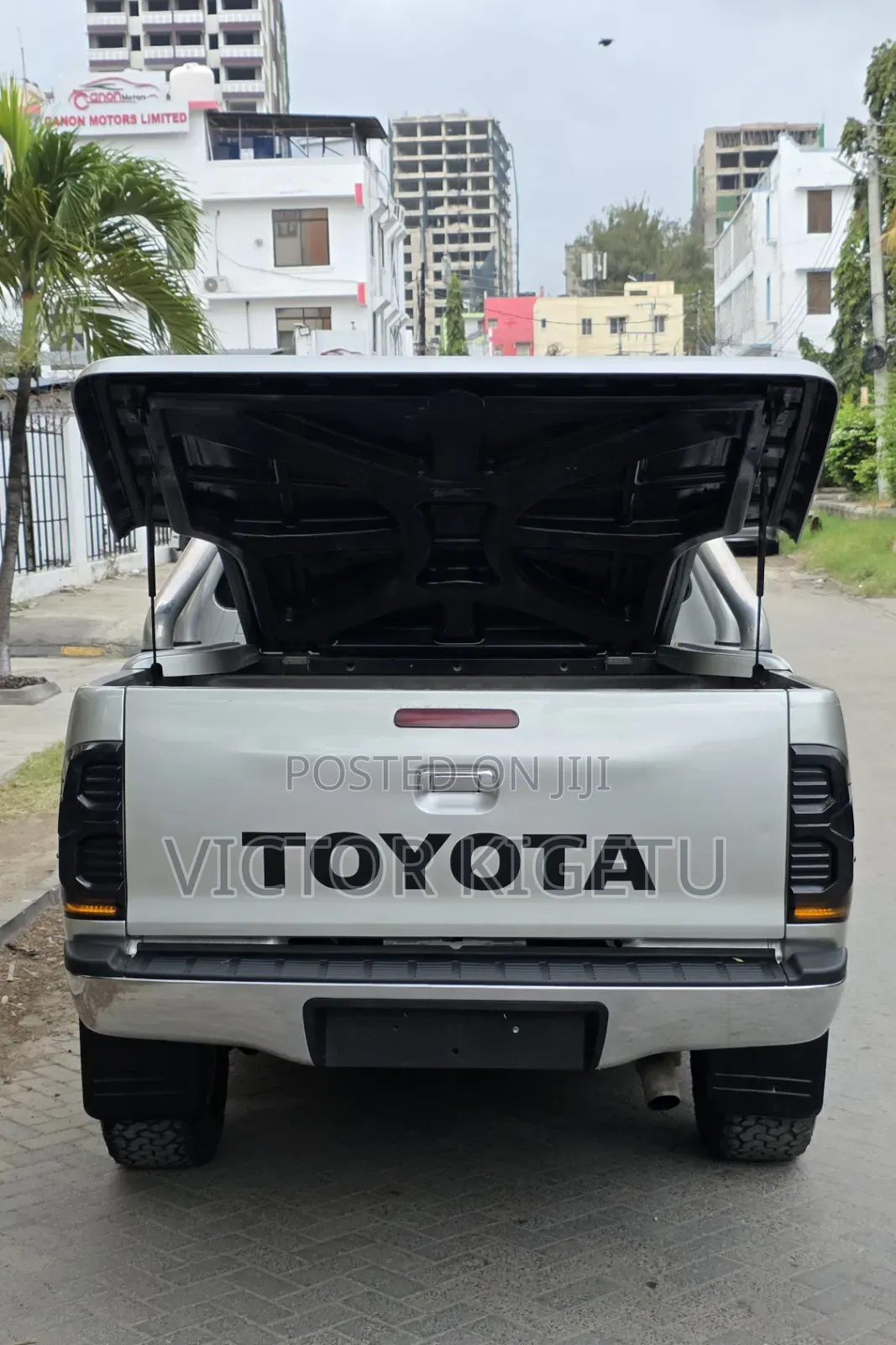 Toyota Hilux 2013 Silver
