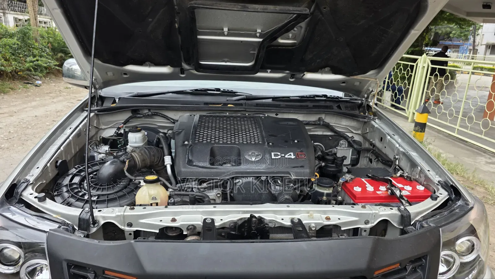 Toyota Hilux 2013 Silver