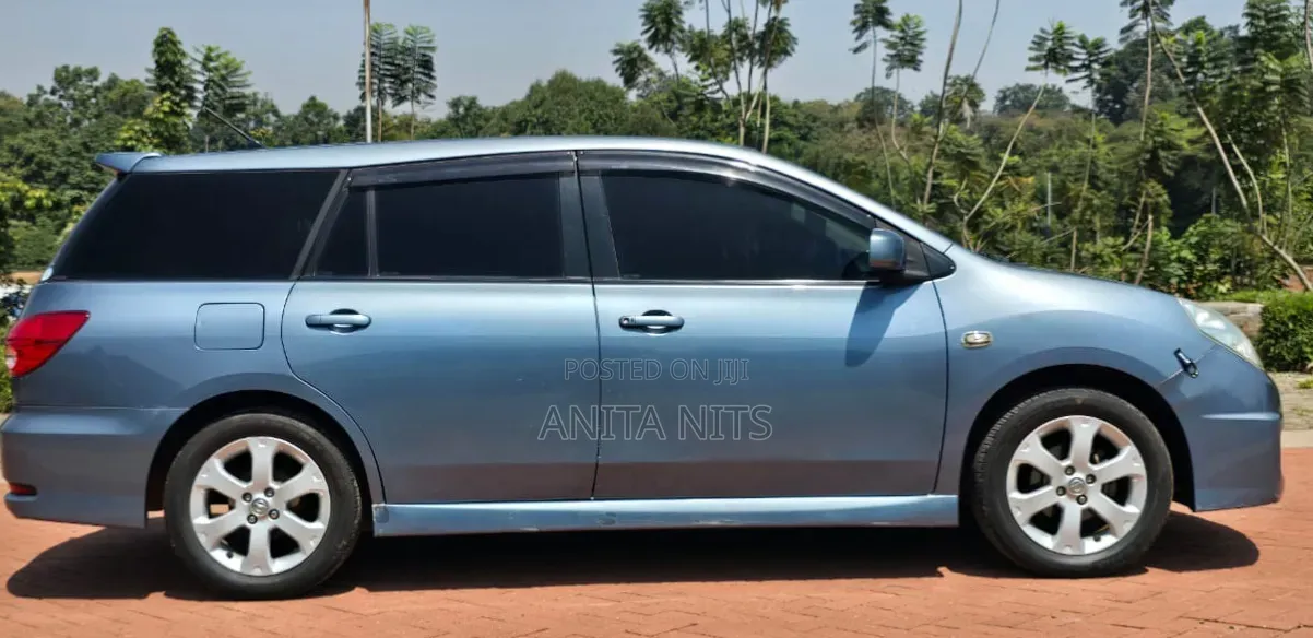 Nissan Wingroad 2015 Blue