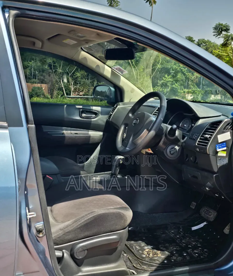 Nissan Wingroad 2015 Blue