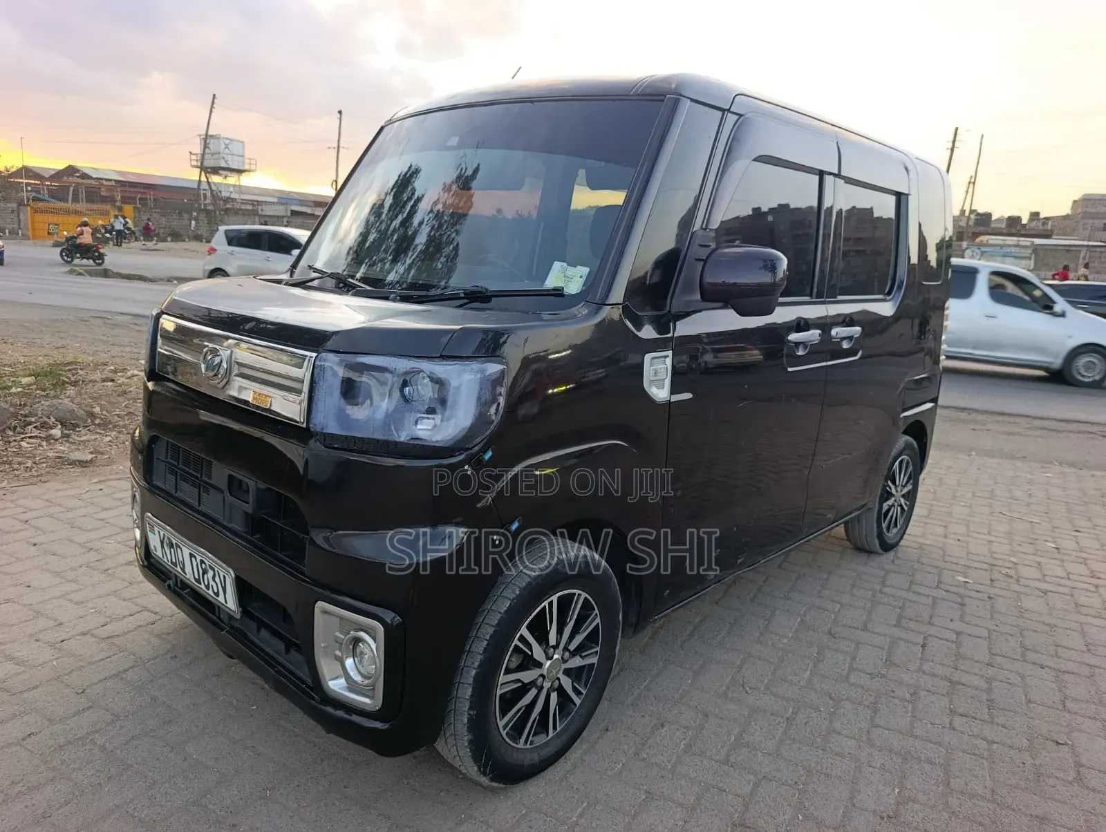 Daihatsu Wake 2017 Black