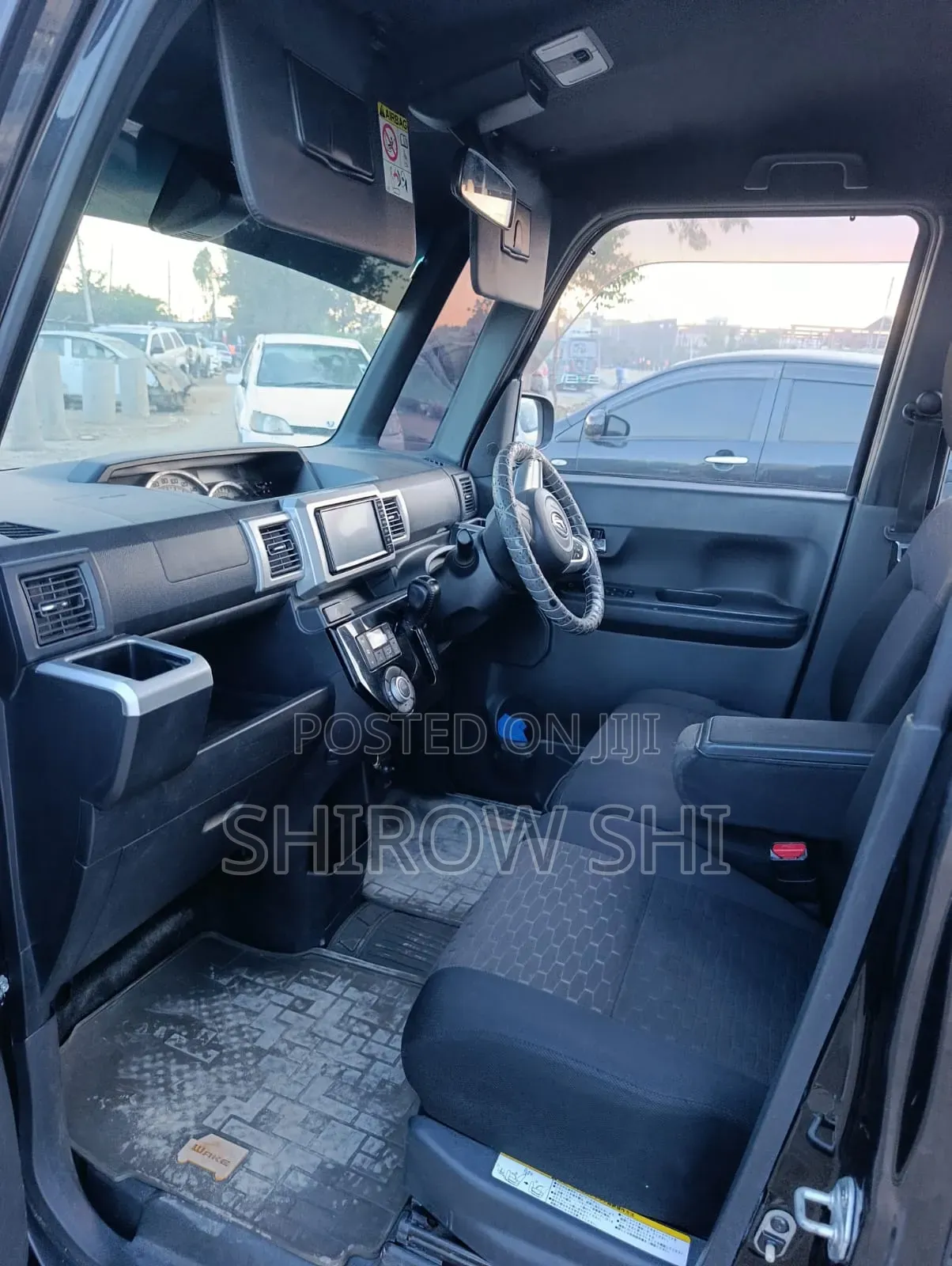 Daihatsu Wake 2017 Black