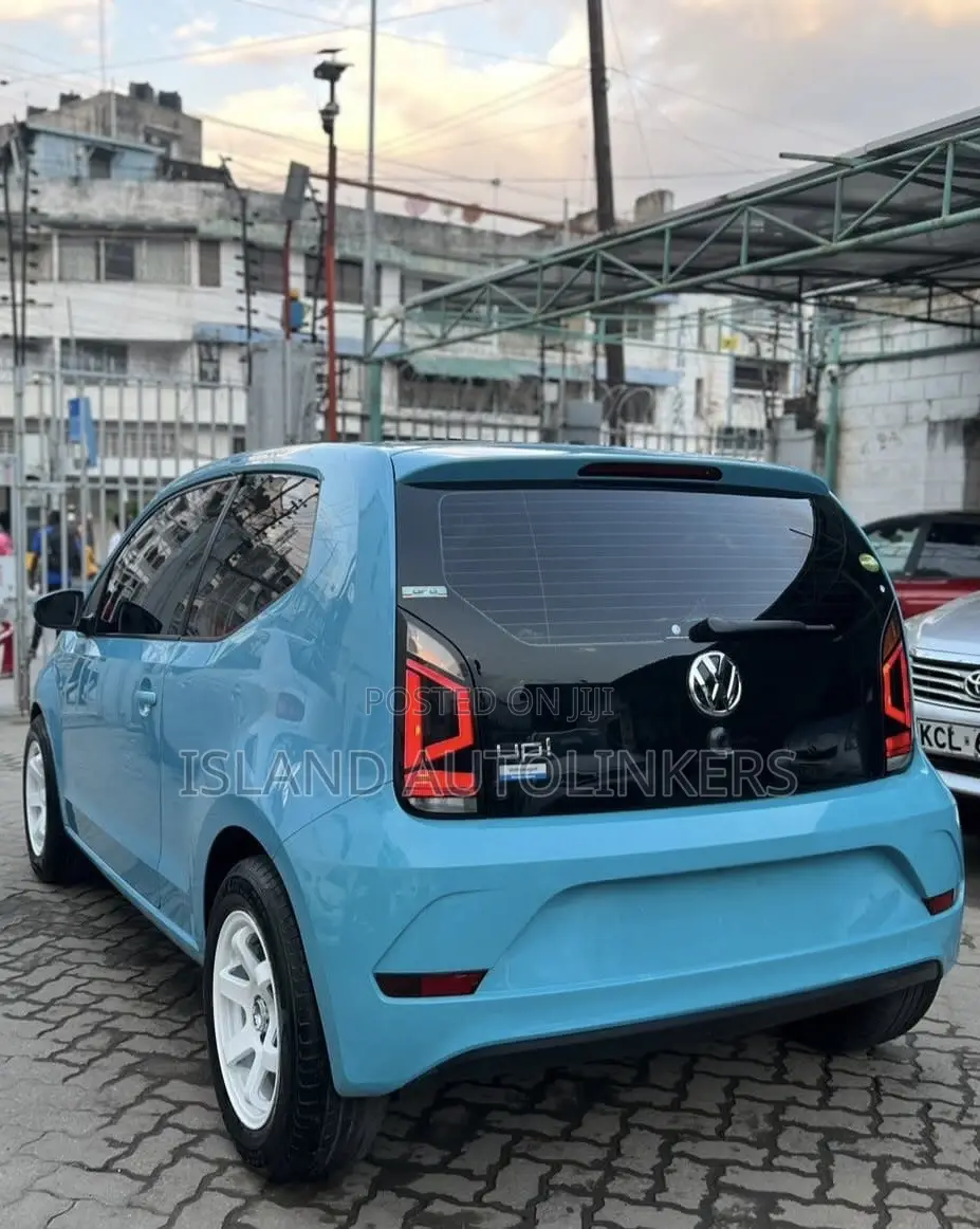 Volkswagen Up 2017 Blue