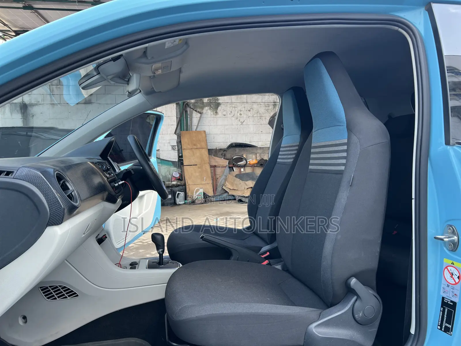 Volkswagen Up 2017 Blue