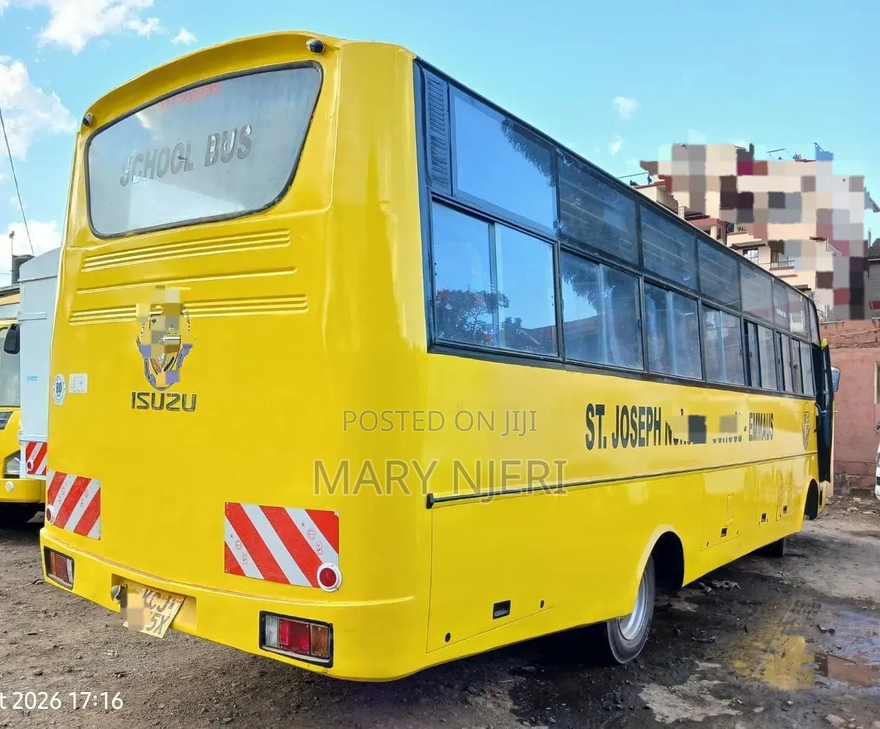 Isuzu FRR 2015 Yellow
