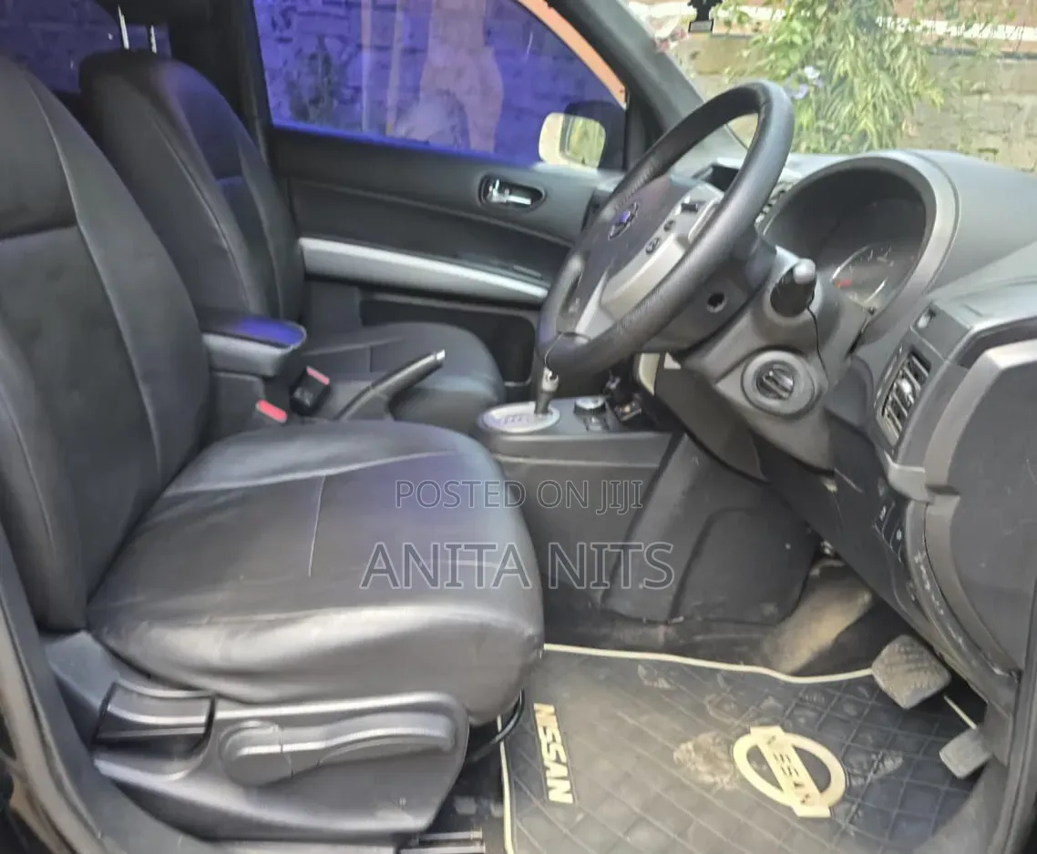 Nissan X-Trail 2010 Black