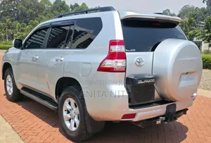Toyota Land Cruiser 2012 Silver