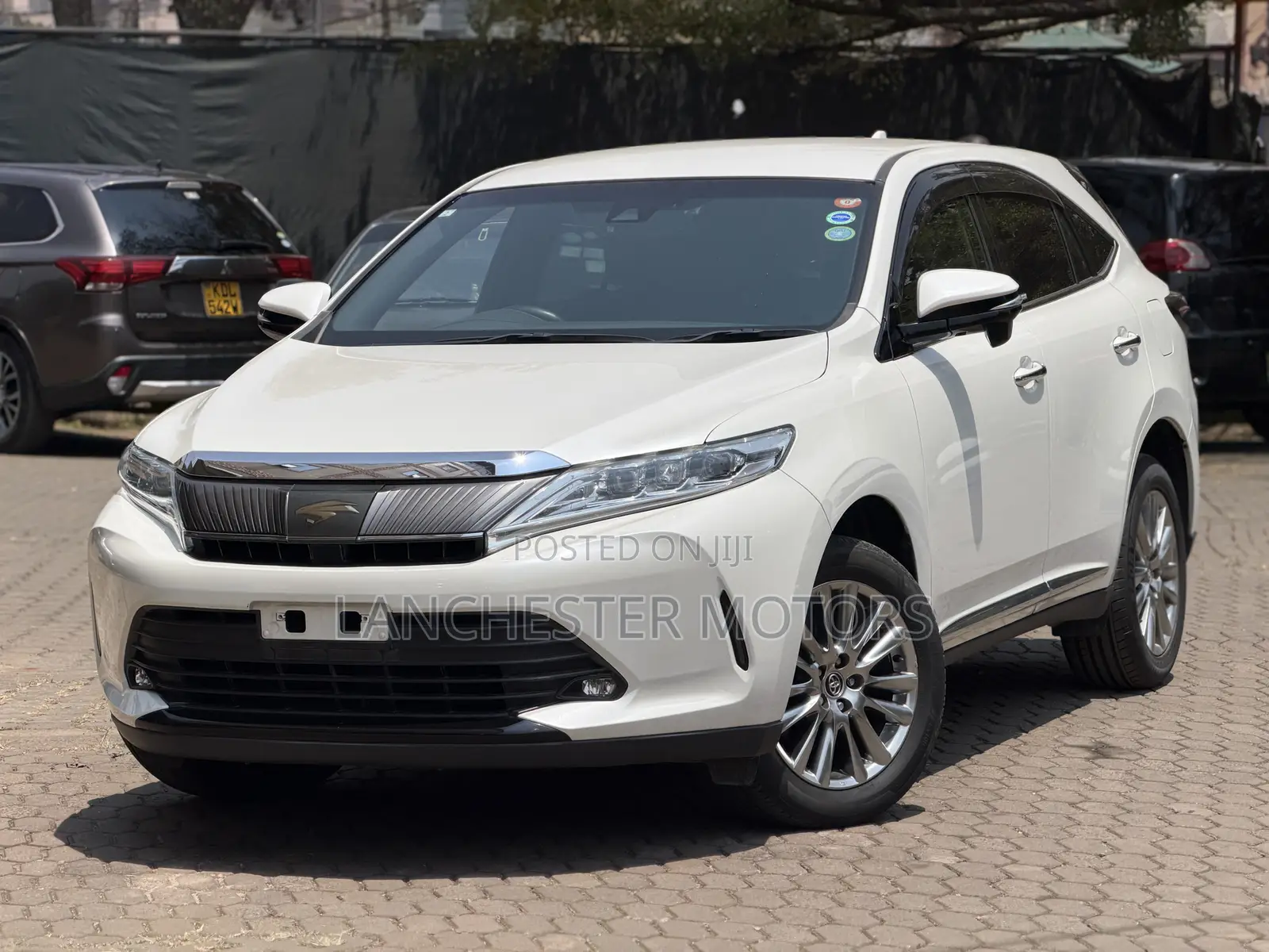 Toyota Harrier 2019 White
