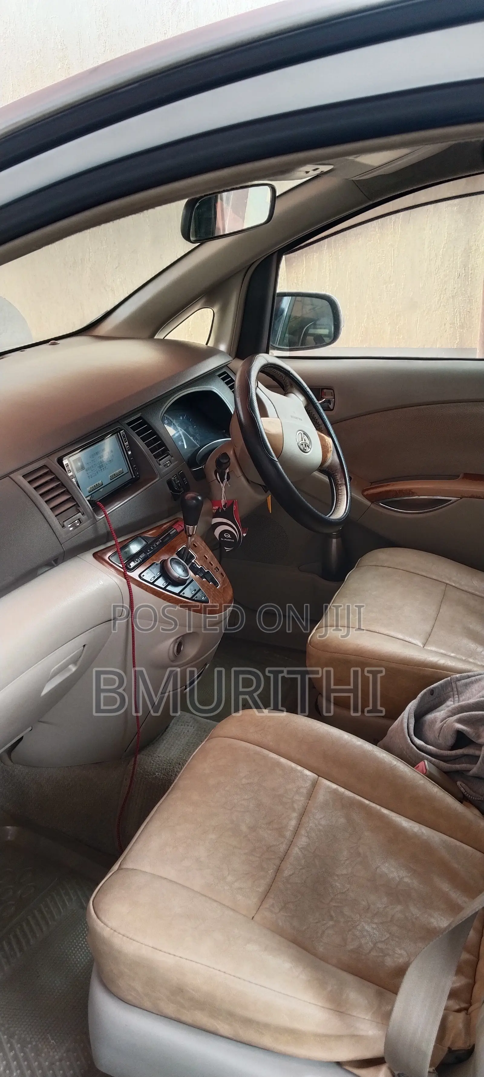 Toyota ISIS 2.0 G U-selection 4WD 2008 Pearl