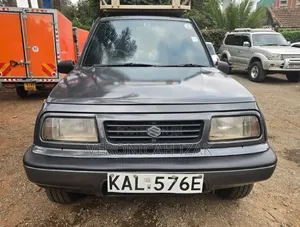Suzuki Escudo 1995 Gray