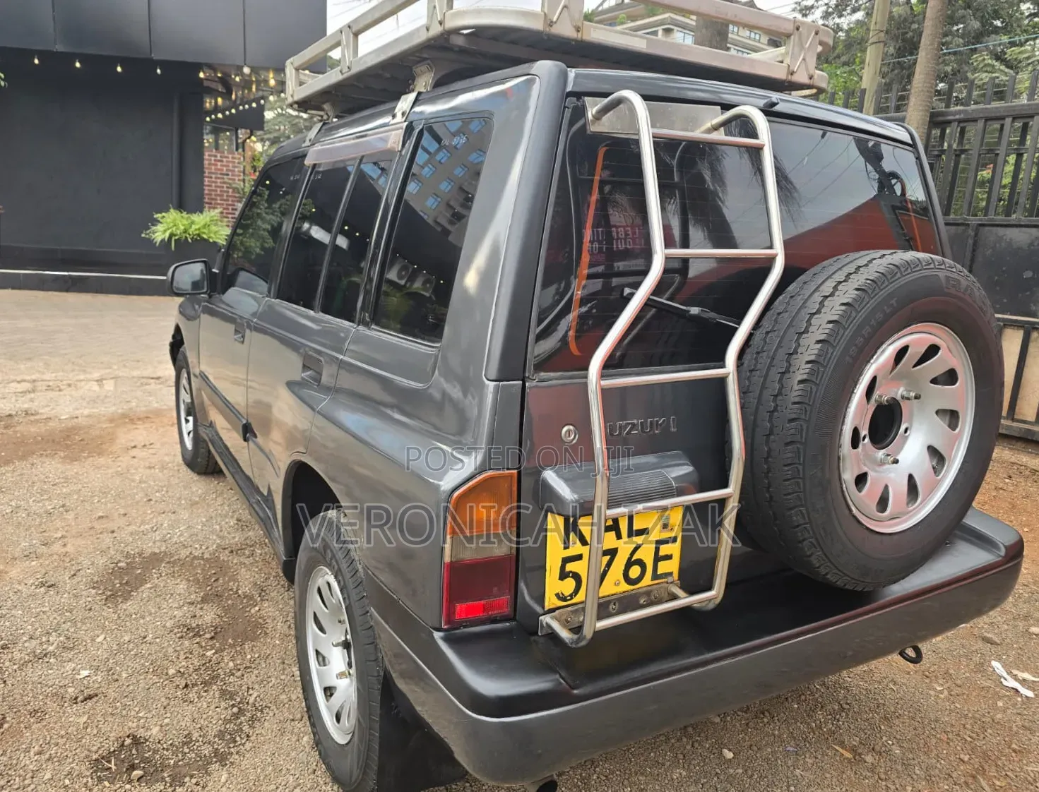 Suzuki Escudo 1995 Gray