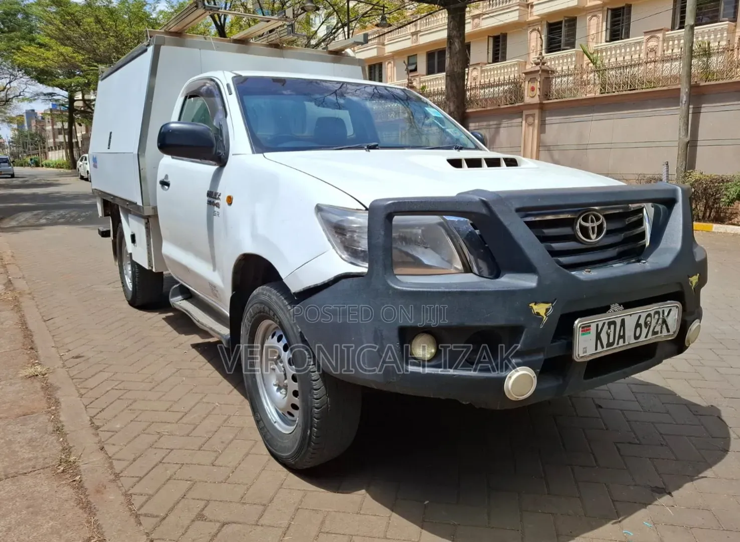 Toyota Hilux 2014 White