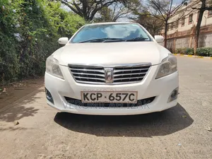 Toyota Premio 2010 White