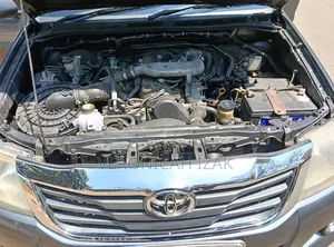 Toyota Hilux 2014 Gray