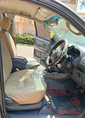 Toyota Hilux 2014 Gray